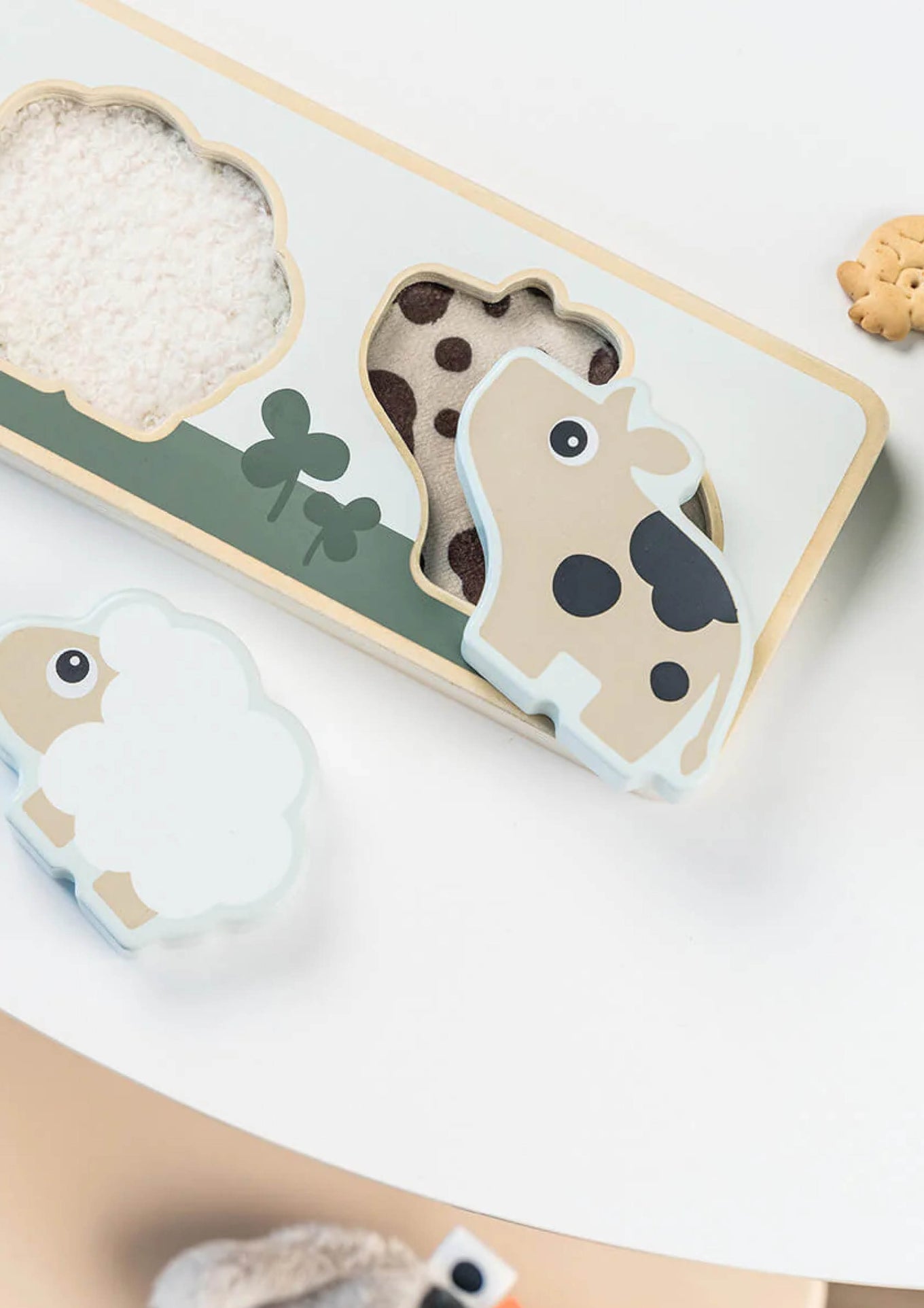 Sensory puzzle Tiny farm