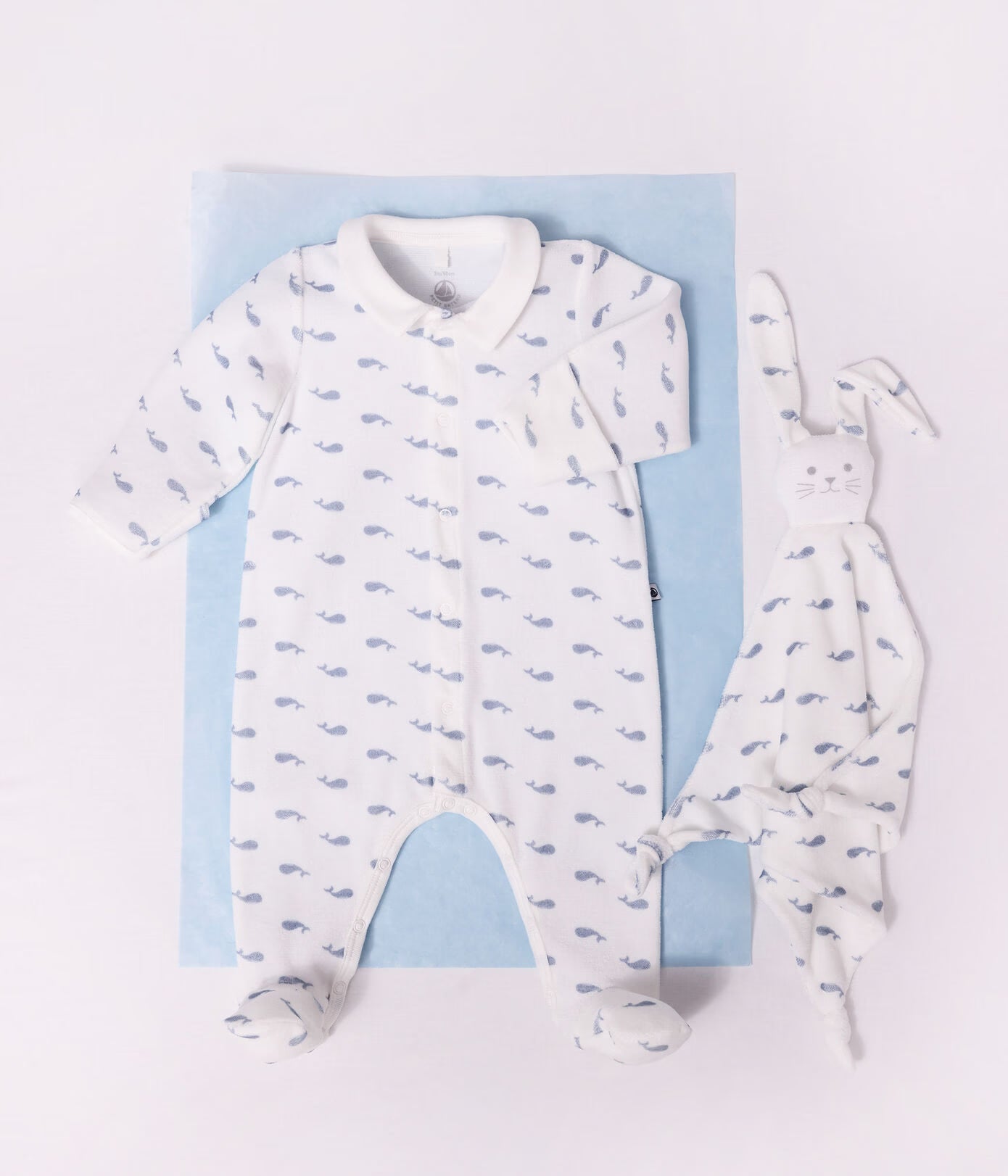 Fluwelen babypyjama met kraag en walvisprint