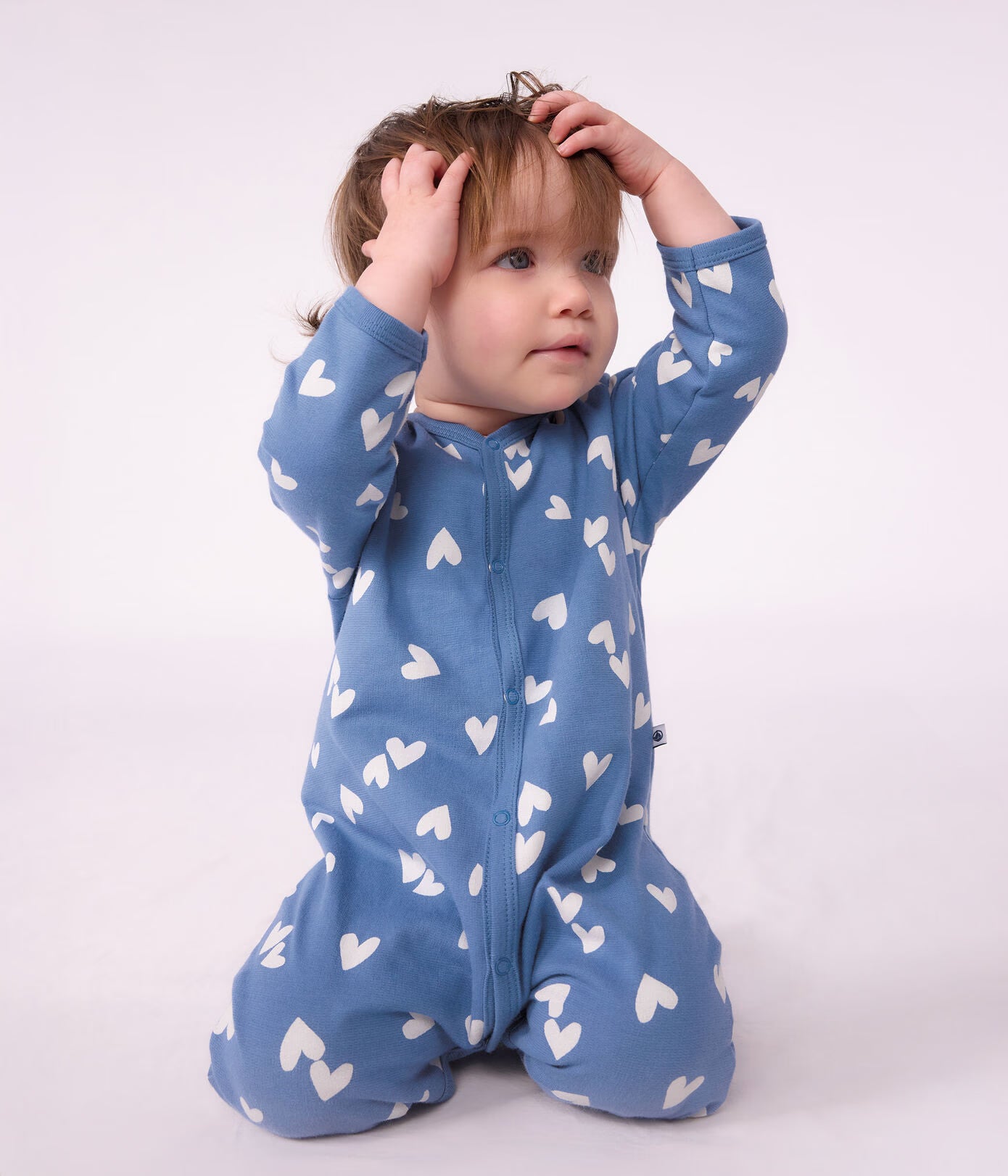 Fleece babypyjama met hartjesprint