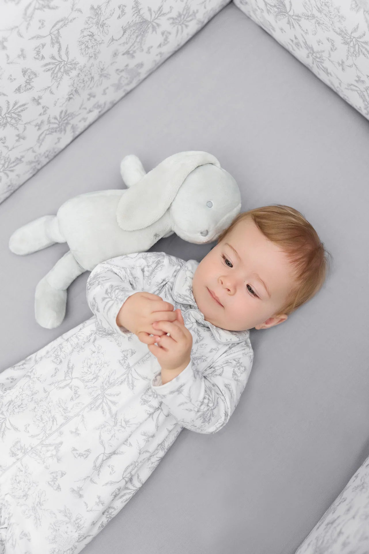 Augustin le lapin 25cm Toile de Jouy gris