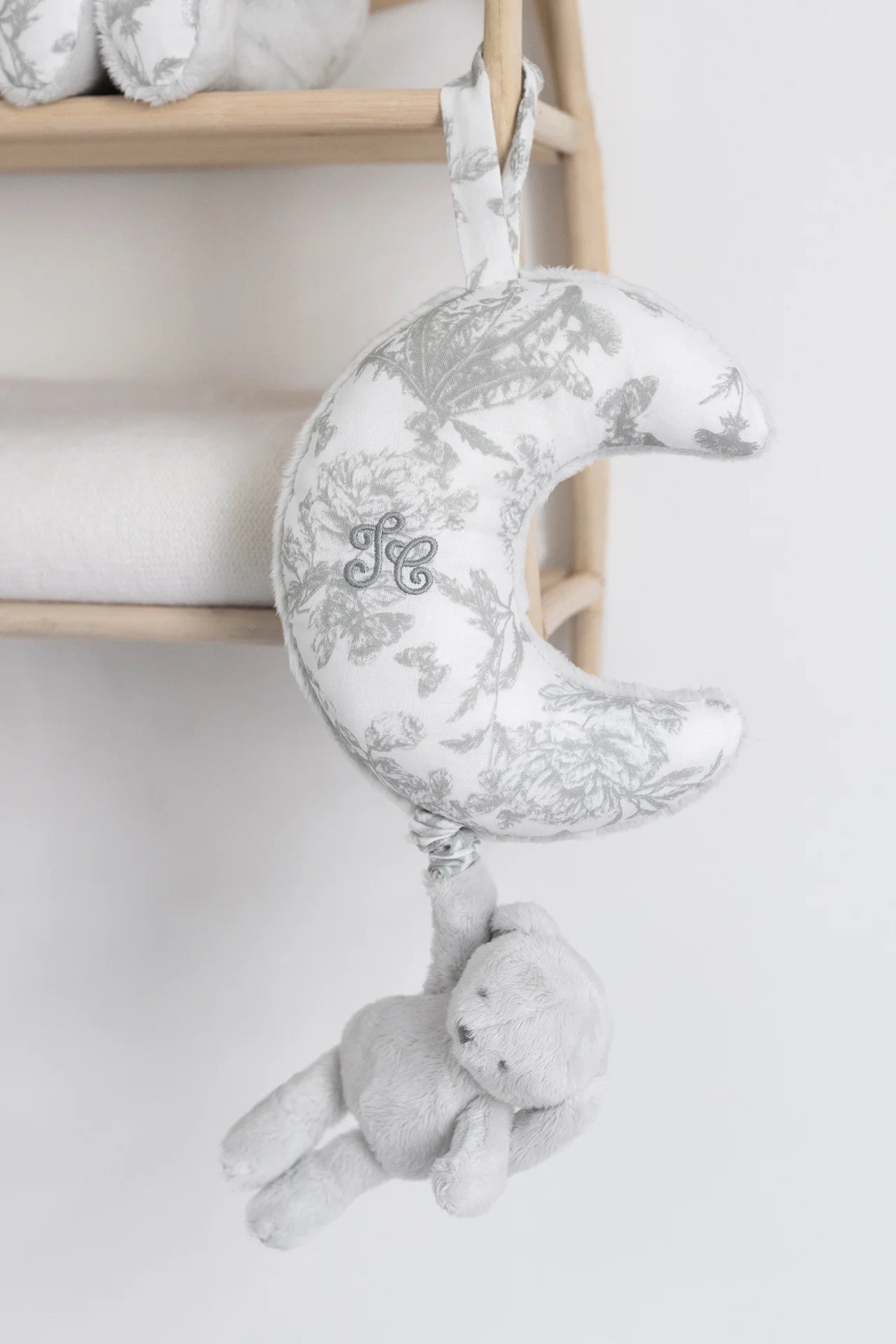 Augustin le lapin musicale Toile de Jouy gris