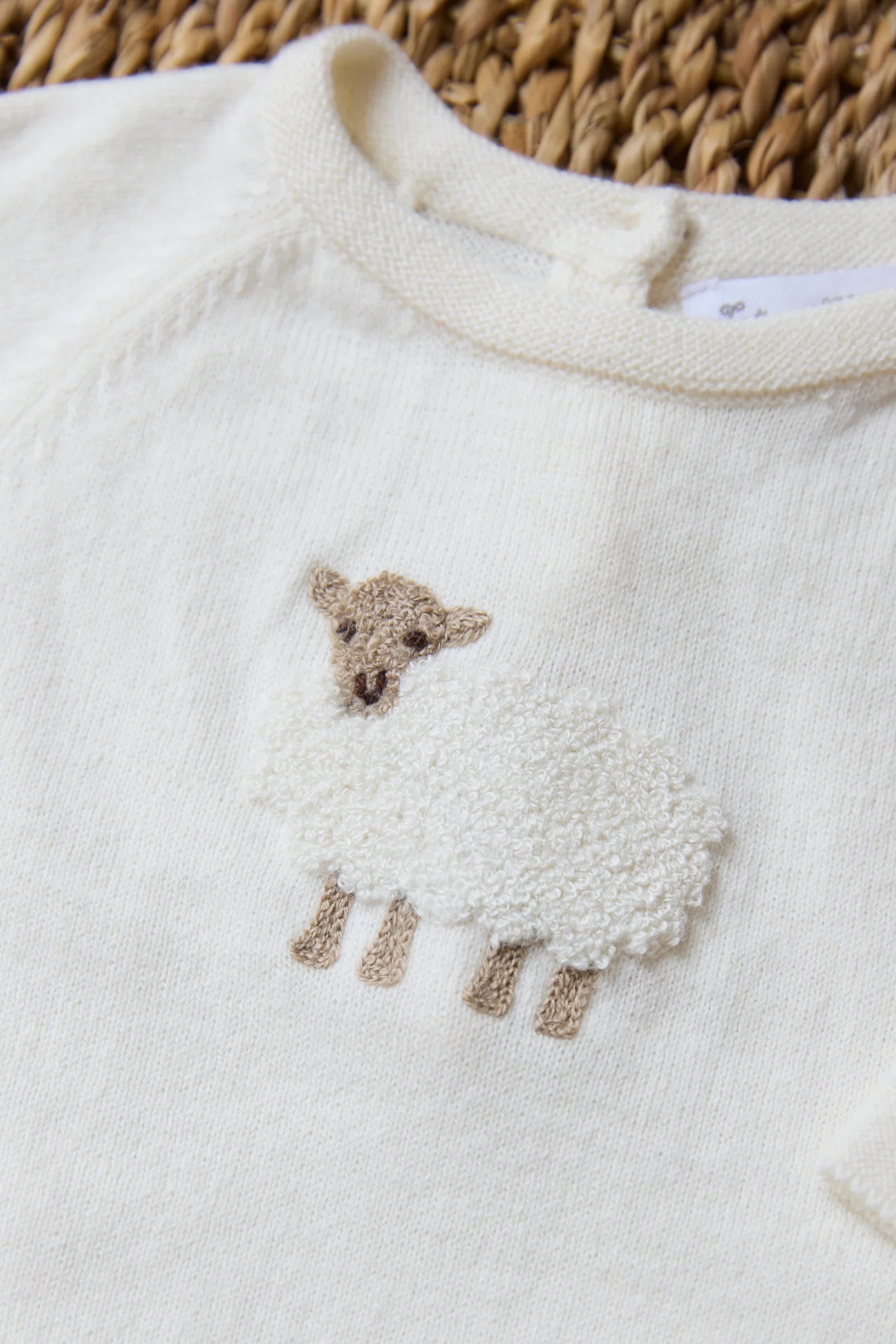 Babypakje Ecru broderie mouton