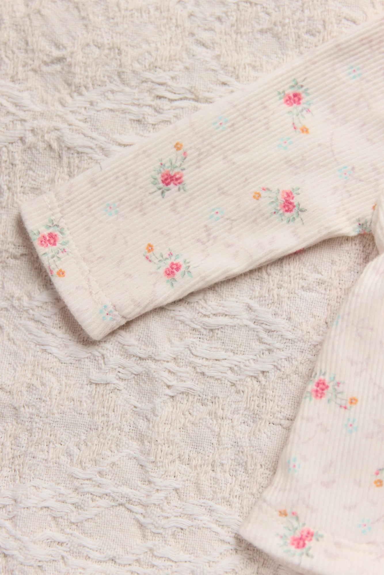Babypakje Ecru fleurs