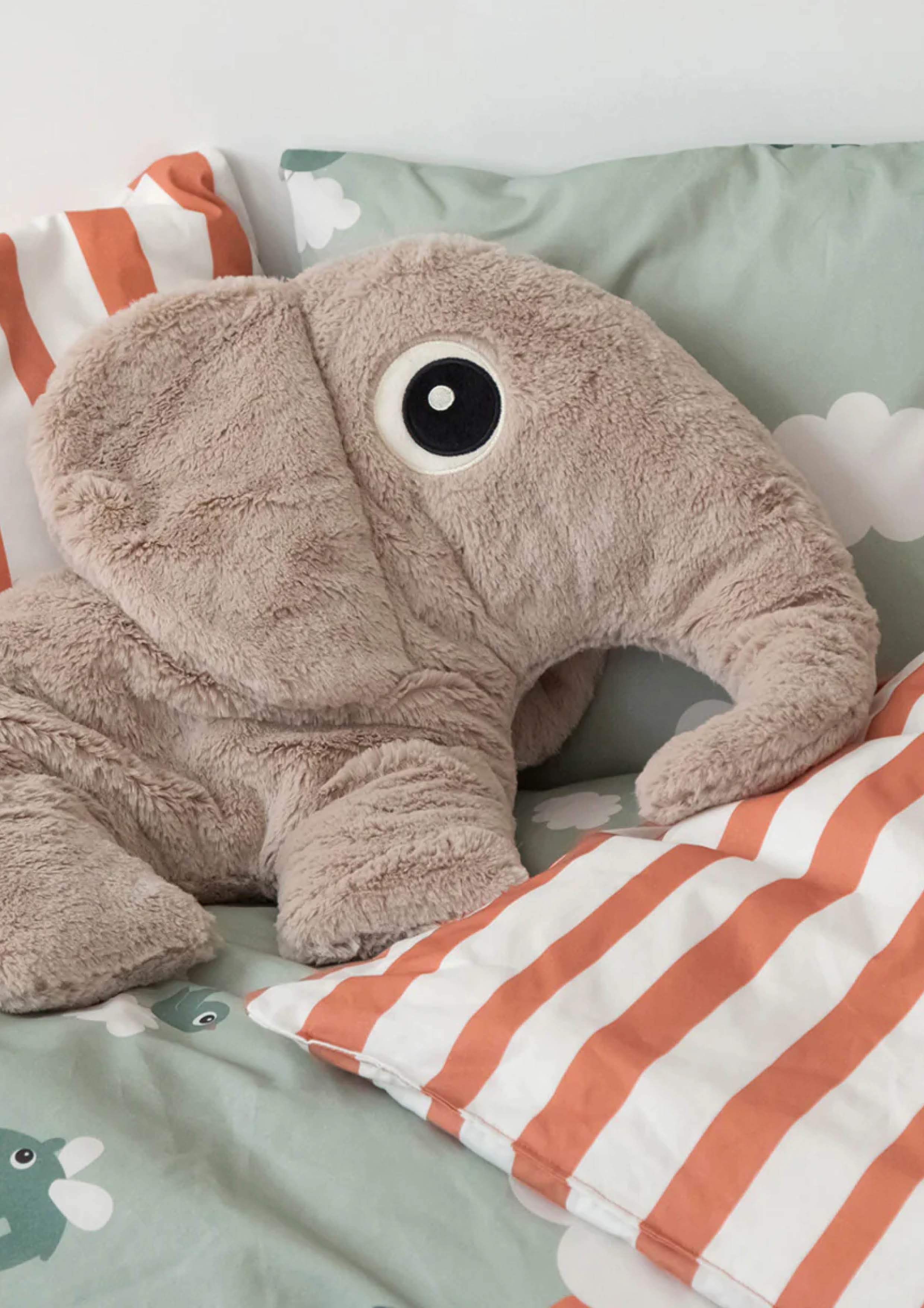 Elphee Cuddle friends