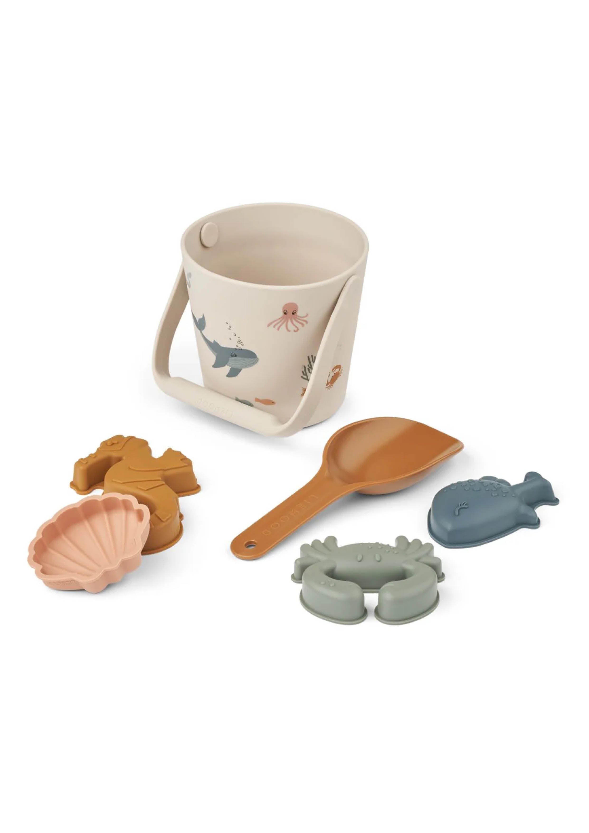 Gilma sea creature beach set