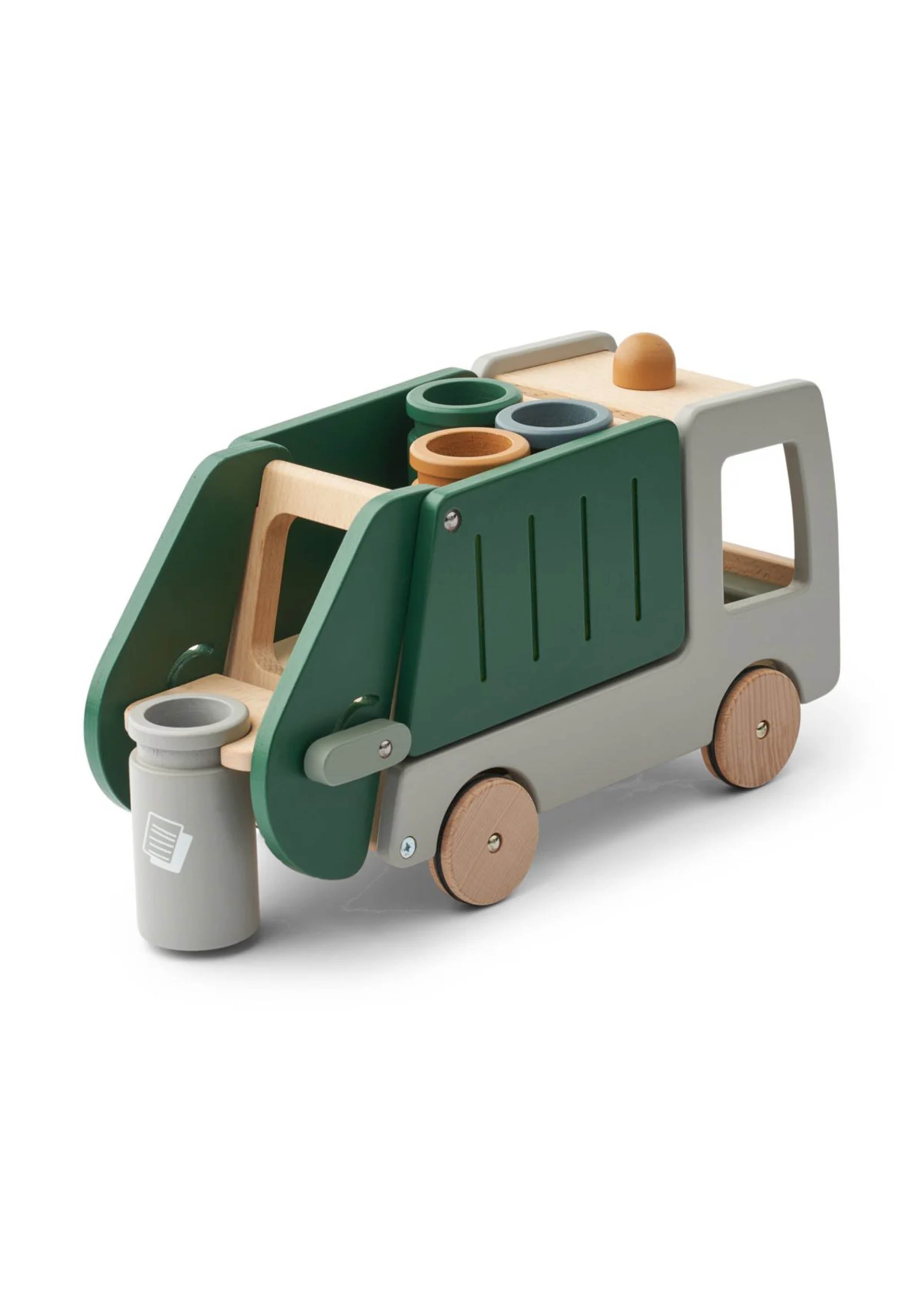 Irina recycling truck
