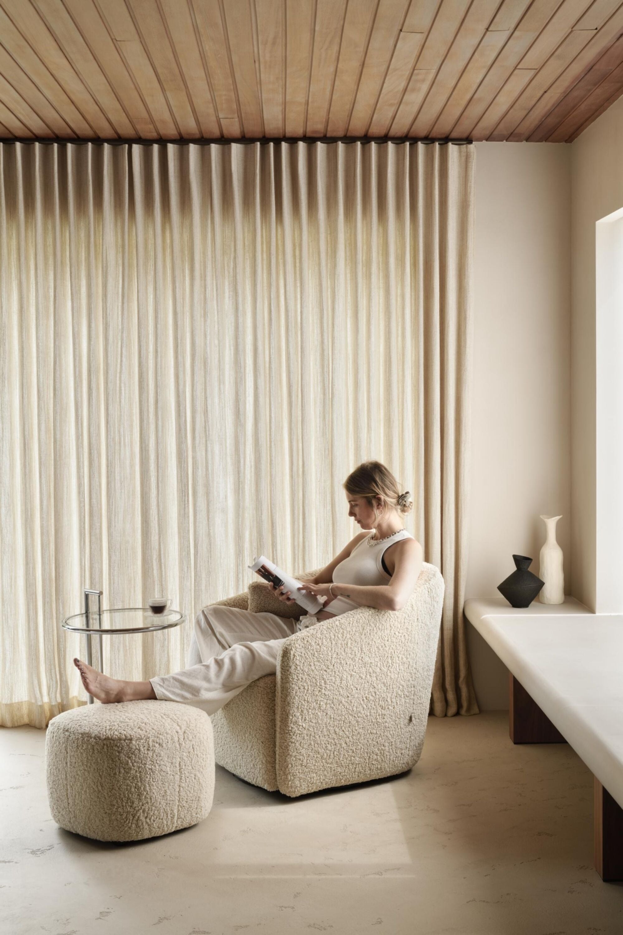 Gomi Swivel & Gliding Chair