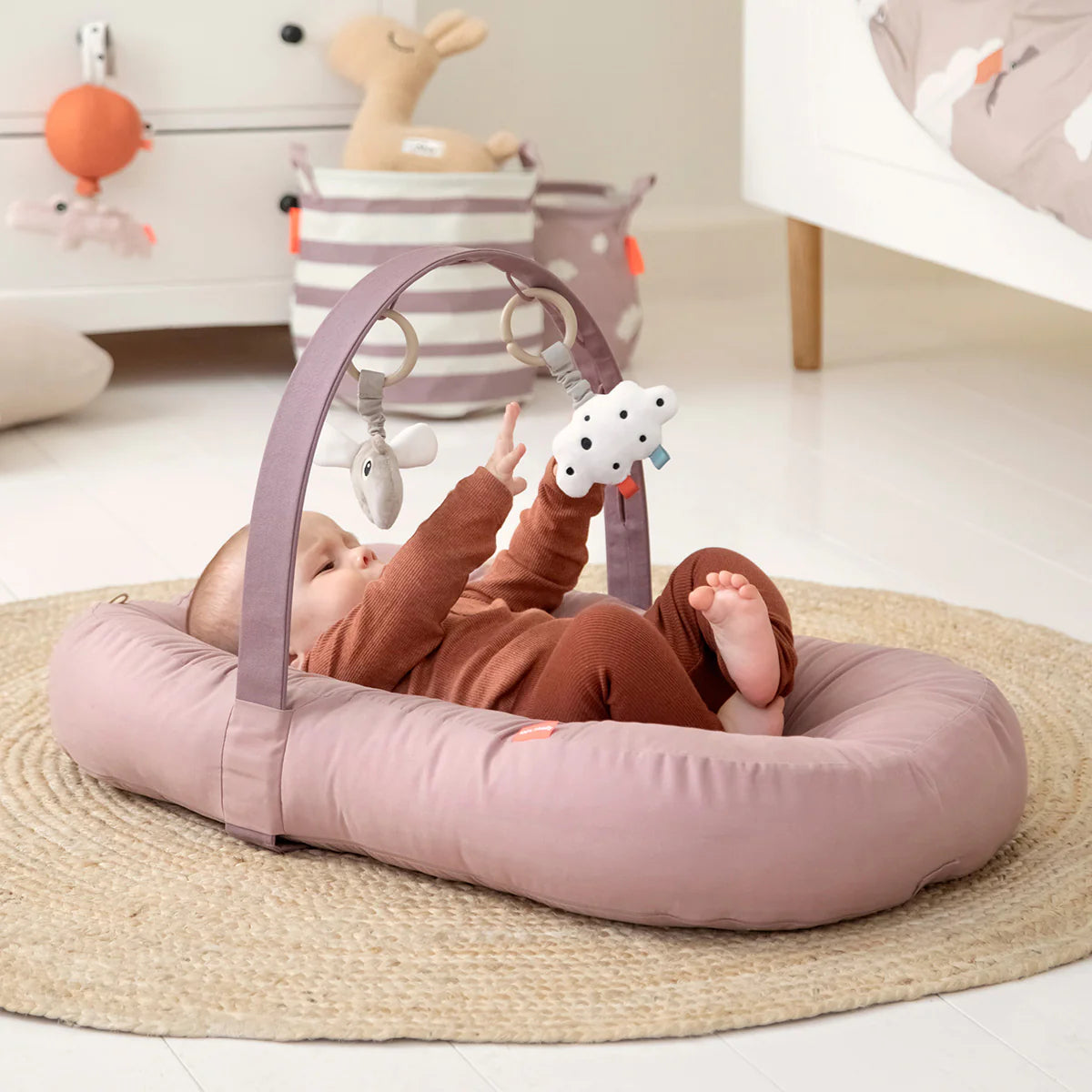 Wally Hanging activity toy 2 pcs